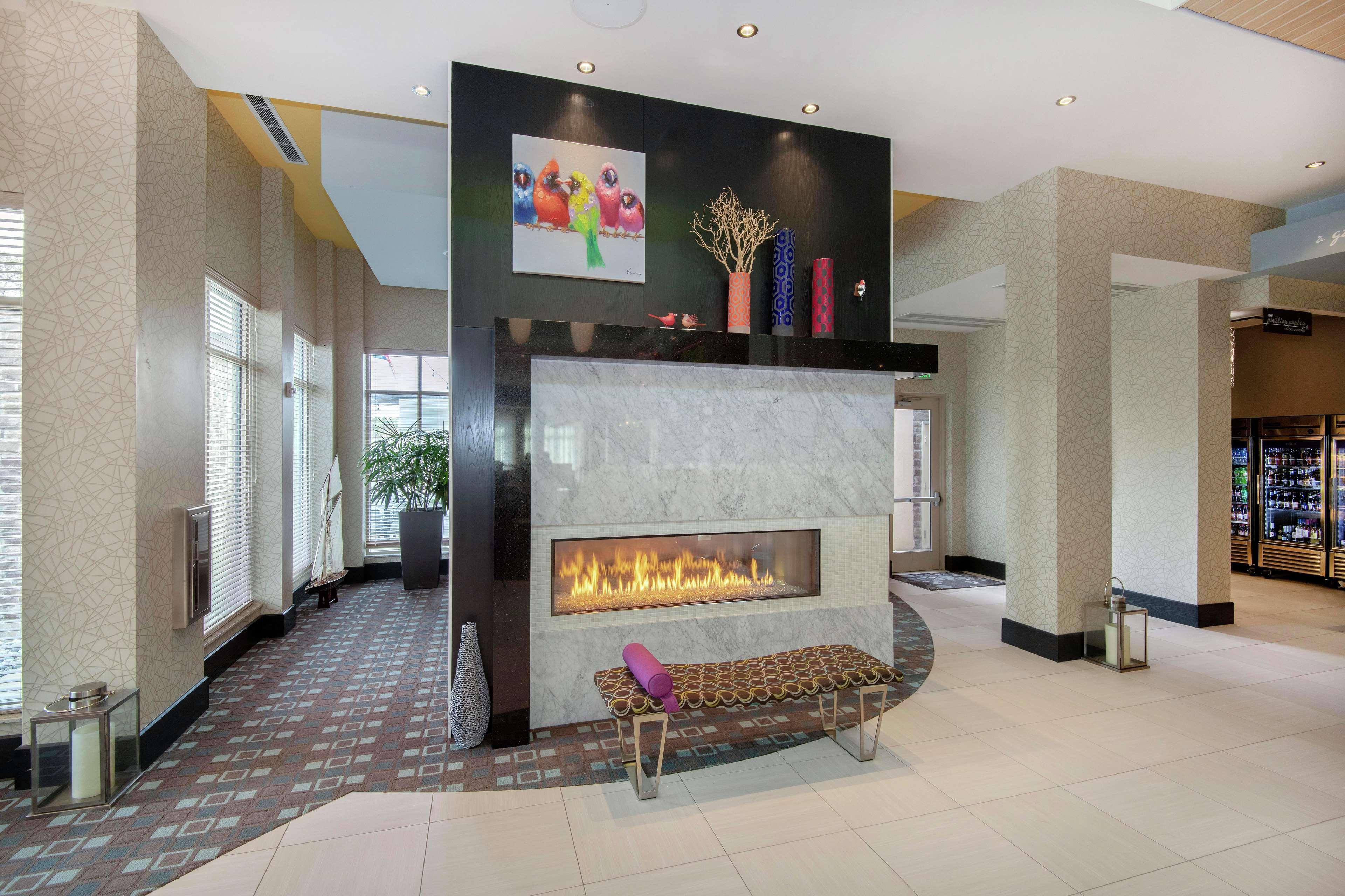 Hilton Garden Inn Raleigh/Crabtree Valley Kültér fotó