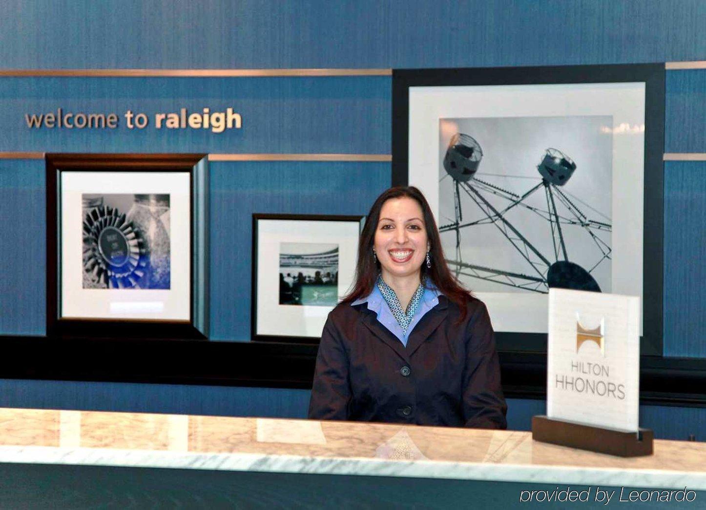 Hilton Garden Inn Raleigh/Crabtree Valley Kültér fotó