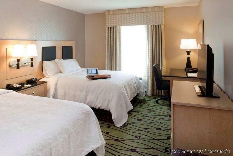 Hilton Garden Inn Raleigh/Crabtree Valley Kültér fotó